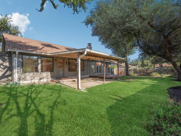 10229 Missel Thrush DR, Austin TX 78750