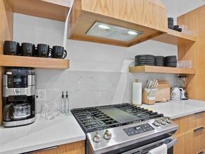 2107 Thornton RD A, Austin TX 78704