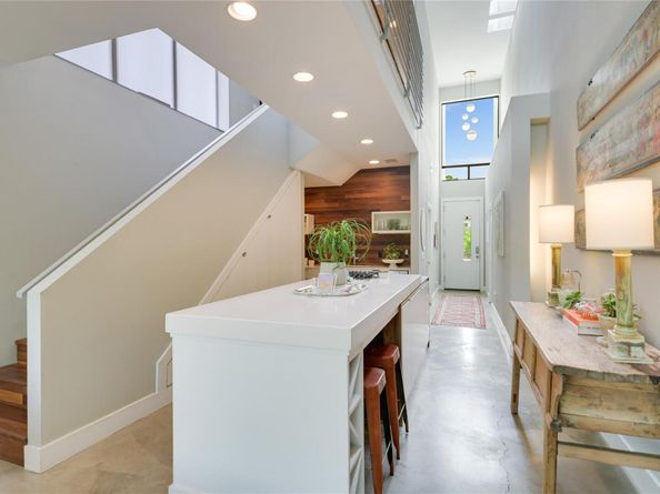 1715 Giles ST A, Austin TX 78722