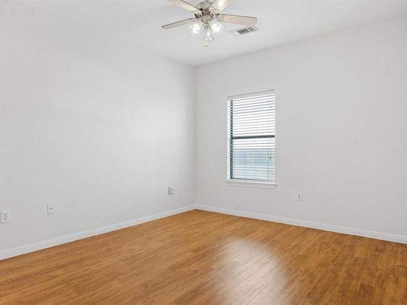 2502 Leon ST 416, Austin TX 78705