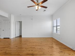 2502 Leon ST 416, Austin TX 78705