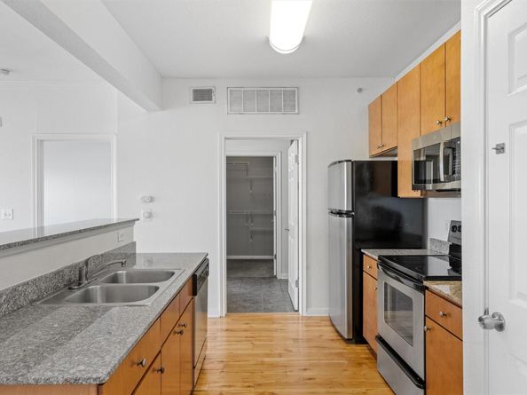2502 Leon ST 416, Austin TX 78705