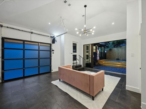 1121 Reagan TER, Austin TX 78704