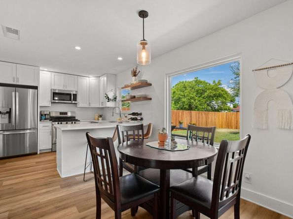 8907 Hunters TRCE, Austin TX 78758