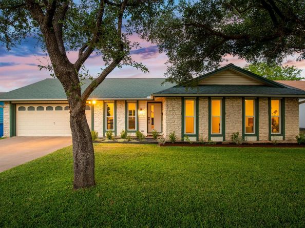 8907 Hunters TRCE, Austin TX 78758