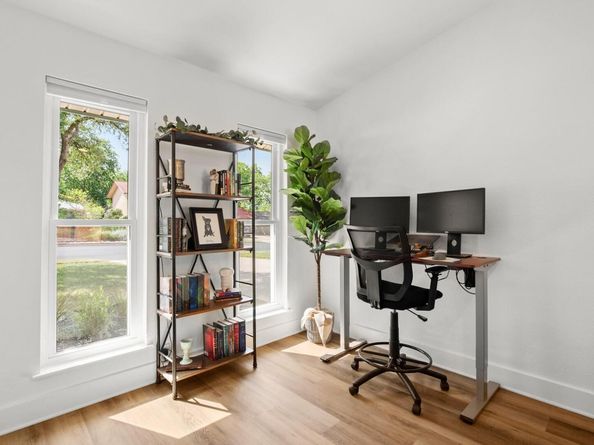 8907 Hunters TRCE, Austin TX 78758