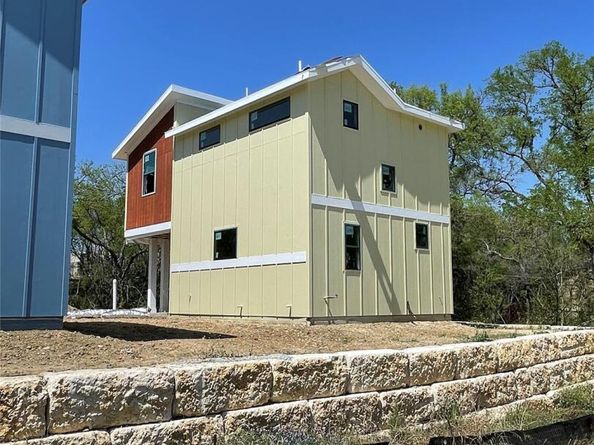 2608 Bristol DR B, Austin TX 78723