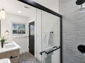 2322 Westoak DR, Austin TX 78704