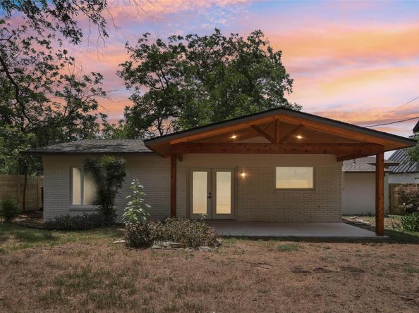 2322 Westoak DR, Austin TX 78704