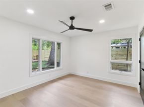 2322 Westoak DR, Austin TX 78704