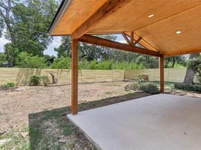 2322 Westoak DR, Austin TX 78704