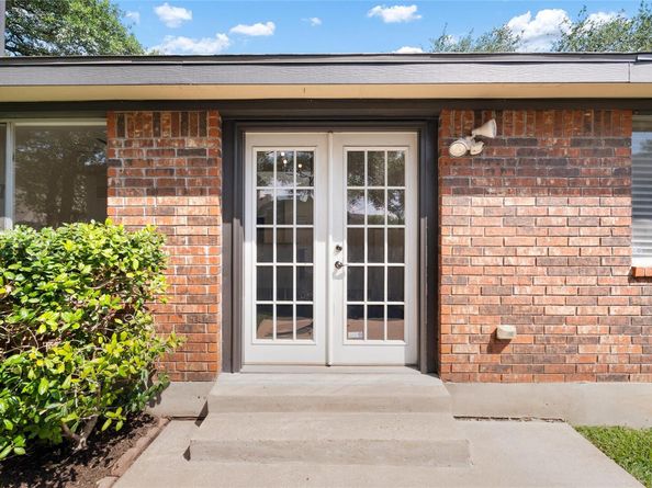 1202 Deer Grove DR, Cedar Park TX 78613
