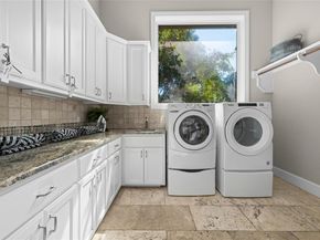 711 Cutlass, Lakeway TX 78734