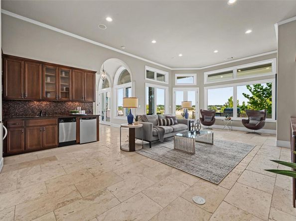 711 Cutlass, Lakeway TX 78734