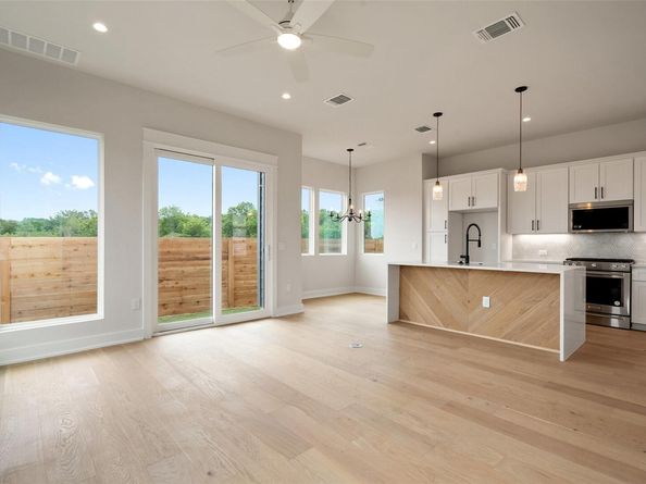 6309 Friendswood Unit 2 DR, Austin TX 78723