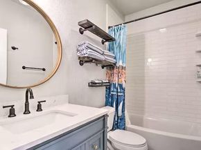 1404 E 3rd ST, Georgetown TX 78626