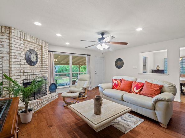 4107 Columbine DR, Austin TX 78727