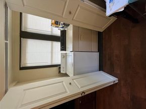 2511 E Cesar Chavez ST, Austin TX 78702