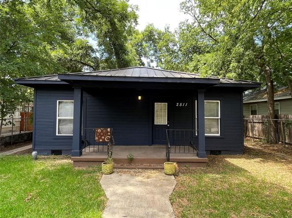 2511 E Cesar Chavez ST, Austin TX 78702