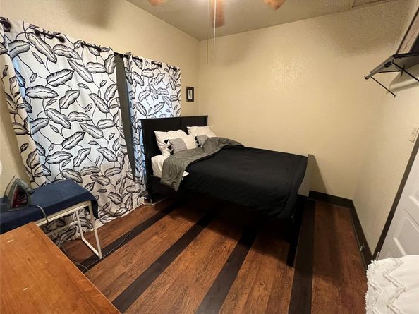 2511 E Cesar Chavez ST, Austin TX 78702