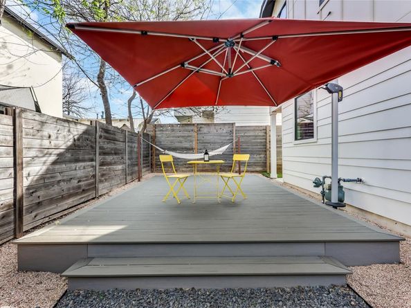 1208 Walnut Ave 2, Austin TX 78702