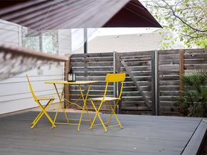 1208 Walnut Ave 2, Austin TX 78702