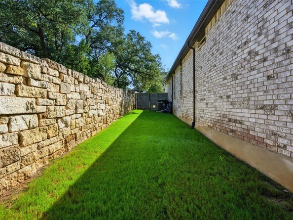 104 Arrowhead Mound RD, Georgetown TX 78628