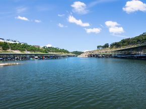 102 Kildrummy LN, Austin TX 78738