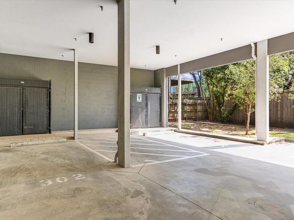1715 Enfield RD 302, Austin TX 78703