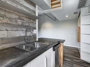 6903 Deatonhill DR 16, Austin TX 78745