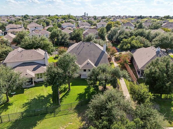 1726 Westmeadow TRL, Round Rock TX 78665