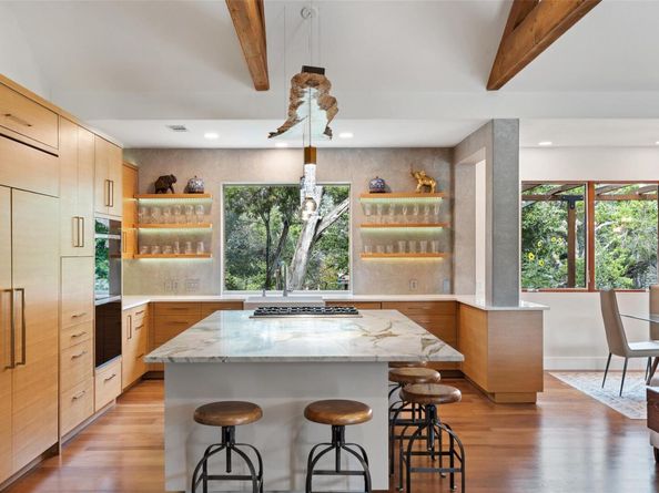 601 Crystal Creek DR, Austin TX 78746