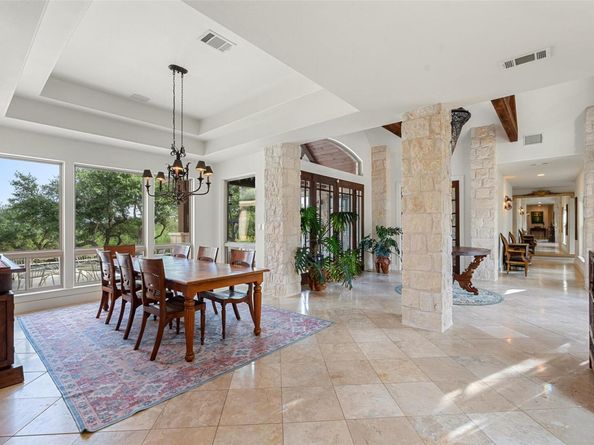 601 Crystal Creek DR, Austin TX 78746