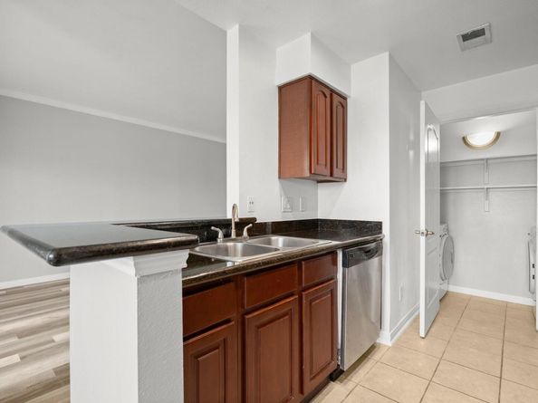 6000 Shepherd Mountain CV 1202, Austin TX 78730