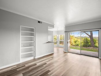 6000 Shepherd Mountain CV