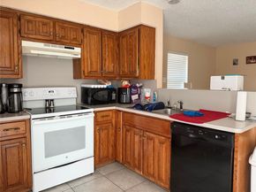 5608 Clubhouse DR, Lago Vista TX 78645