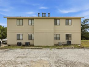 5608 Clubhouse DR, Lago Vista TX 78645