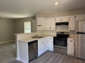 5608 Clubhouse DR, Lago Vista TX 78645