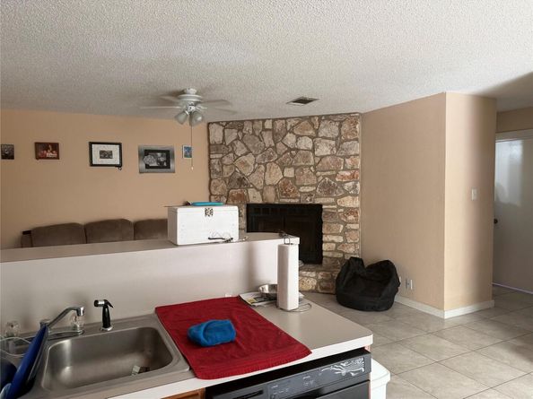 5608 Clubhouse DR, Lago Vista TX 78645