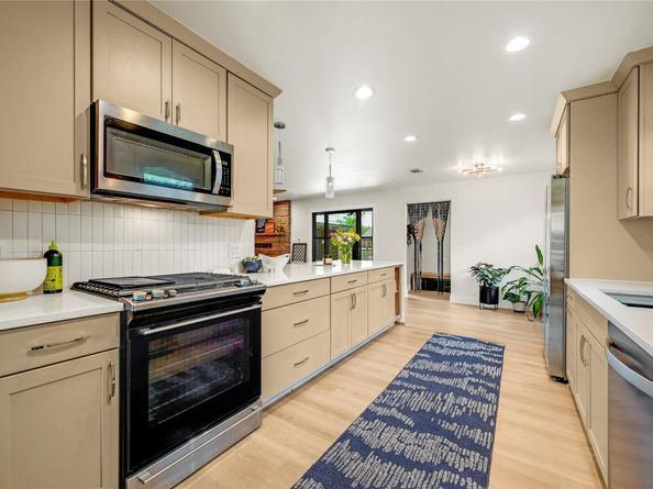 5500 Mapleleaf DR, Austin TX 78723