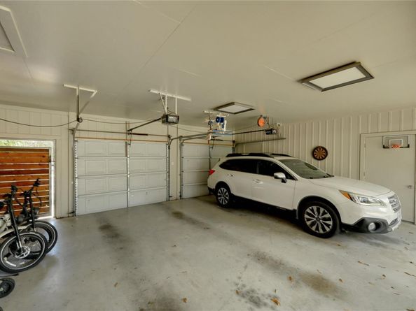 5500 Mapleleaf DR, Austin TX 78723