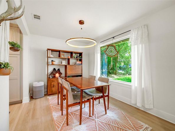 5500 Mapleleaf DR, Austin TX 78723