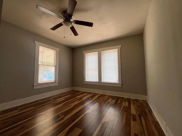 916 W Live Oak ST, Austin TX 78704