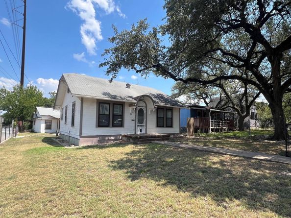 916 W Live Oak ST, Austin TX 78704