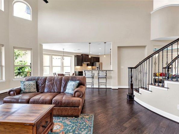 103 Tonkawa TRL W, Lakeway TX 78738