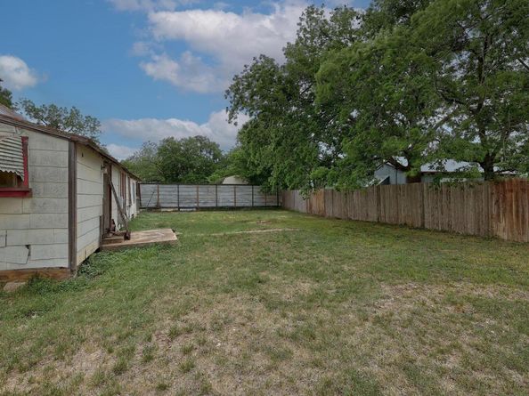 205 Fallwell ST, Liberty Hill TX 78642