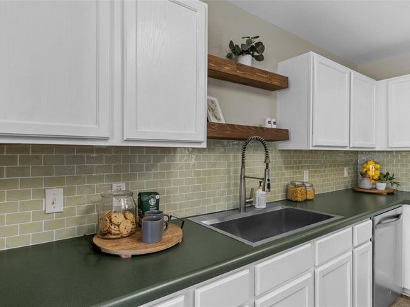 1120 Statler Bend DR, Pflugerville TX 78660