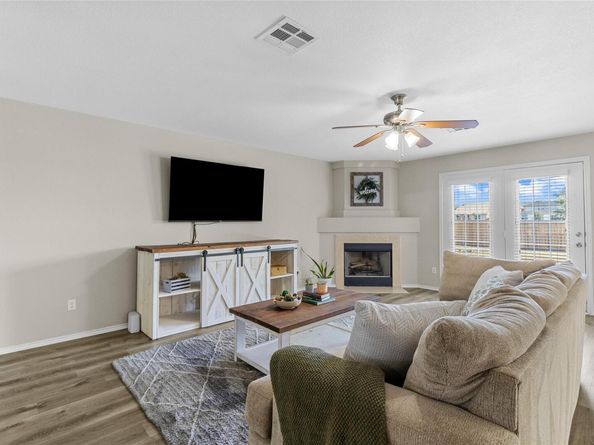 1120 Statler Bend DR, Pflugerville TX 78660