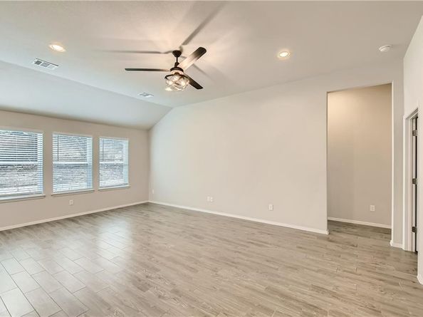 2909 American DR, Lago Vista TX 78645