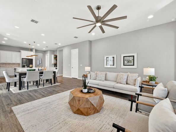 8207 Chrysler BND, Austin TX 78744